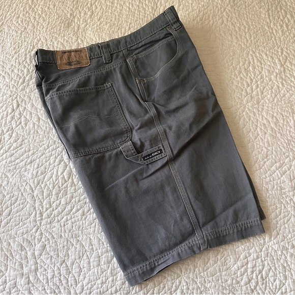 Men’s Vintage Bench Shorts size 32 - Picture 1 of 5